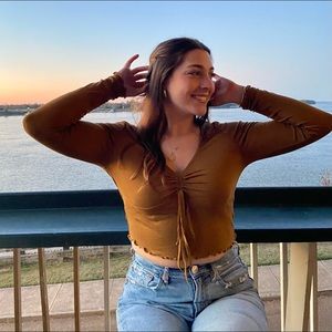 Meet your Posher, Emma